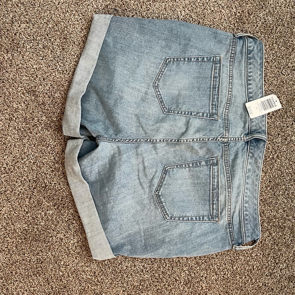 Torrid Mid Rise Shorts - Picture 2 of 2
